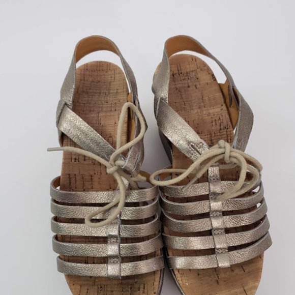 Kork Ease Gold Sandal Wedges with Lace SZ 6M - Picture 2 of 6
